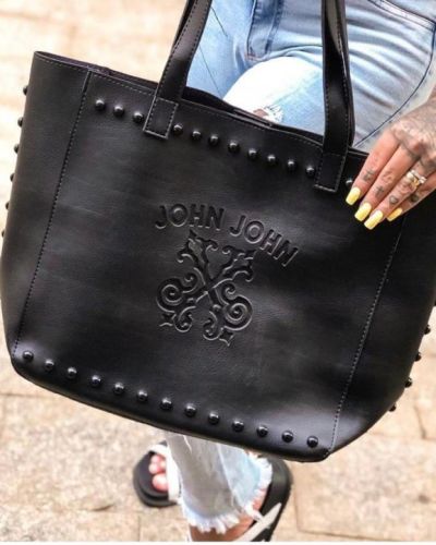 Bolsa John John Preta