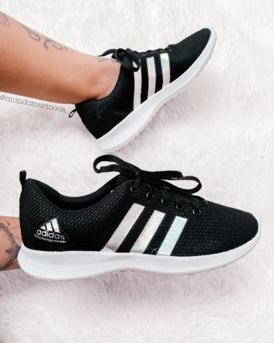 Tênis Adidas Preto Faixas Prata